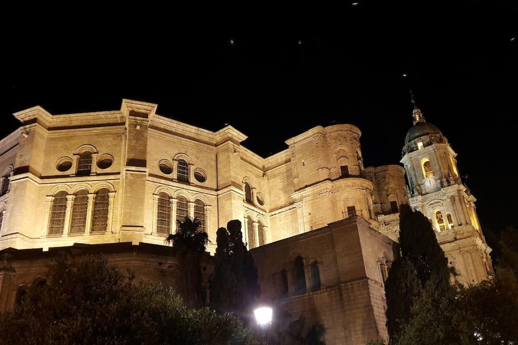 Cms Pena Historical Building Appartement Málaga Buitenkant foto